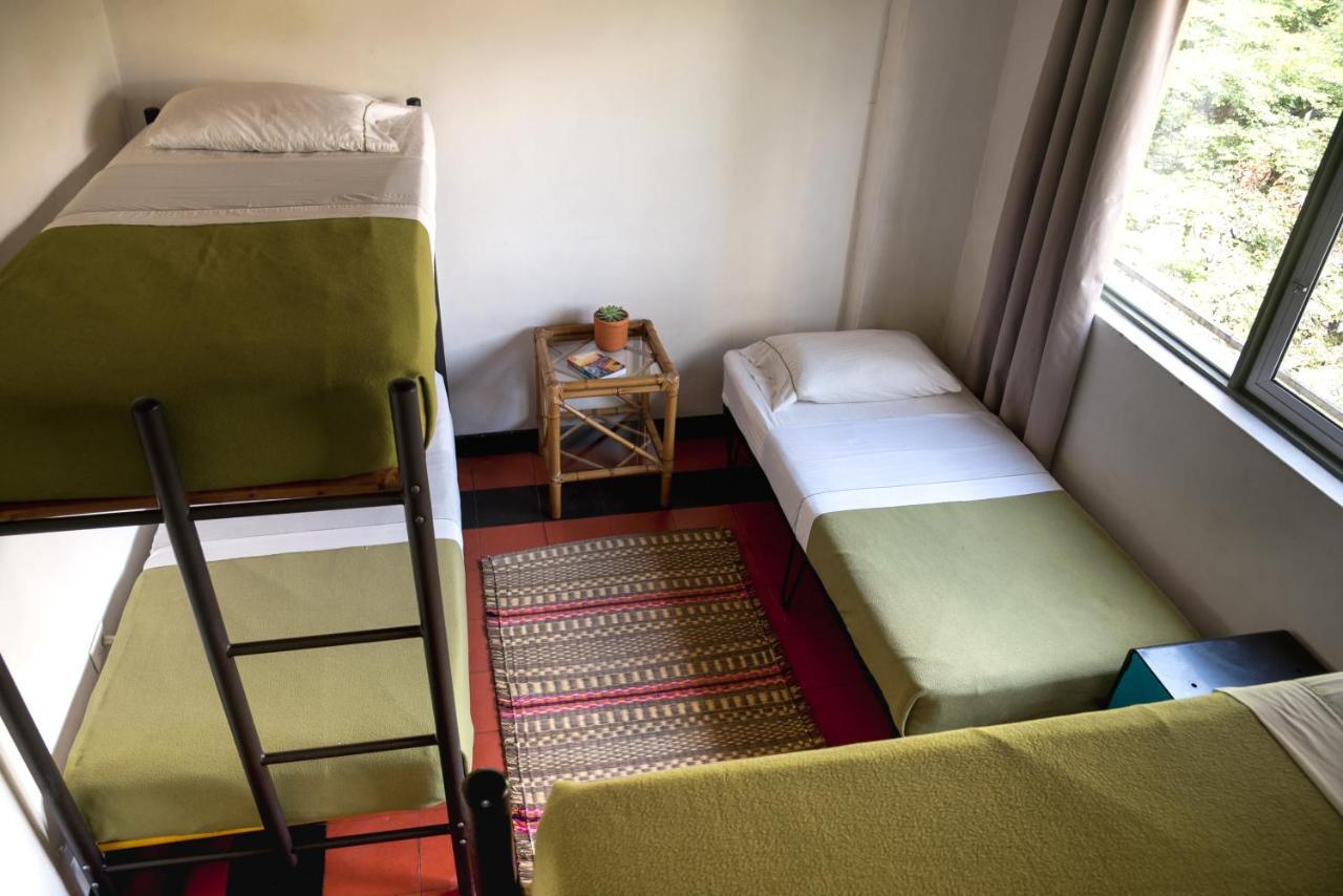 Saman Hostel Medellín Eksteriør billede